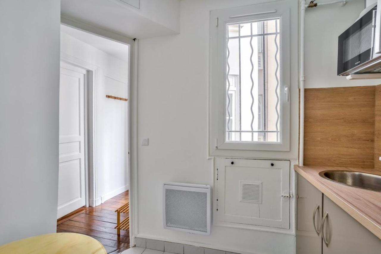 Cosy And Bright Apartment Located In Paris 18 Exterior photo